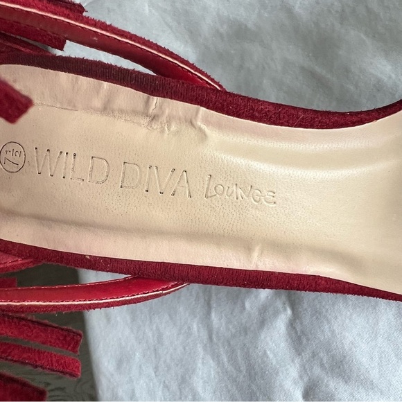 Wild DIVA Lounge Red Fringe Heels - Picture 3 of 9